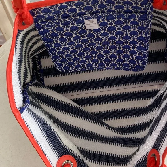 Vera Bradley Navy and White Tote with Orange Accents - Picture 4 of 9